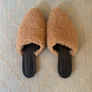 Jenni Kayne shearling mules, size 38